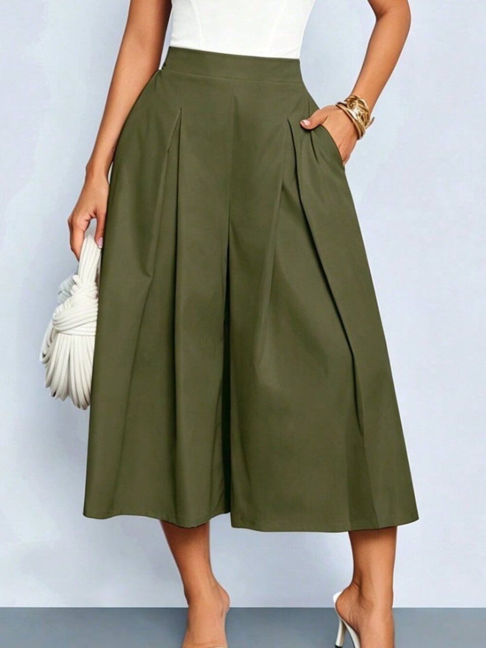 Army Green Casual Women's Casual High-Waist Pleated Capri Pants - Picture 5 of 10